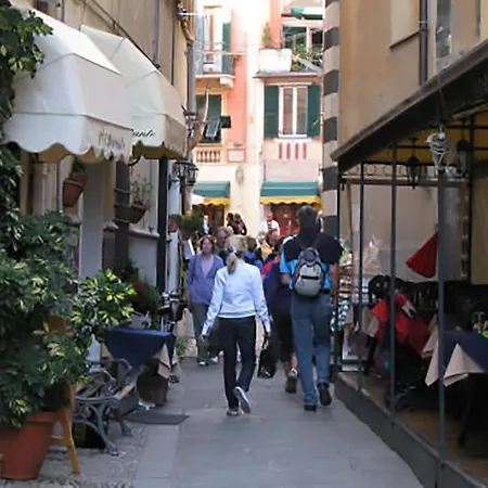 20 * Monterosso al Mare