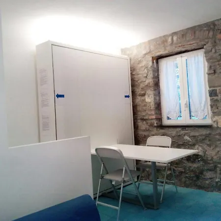 20 Apartment *